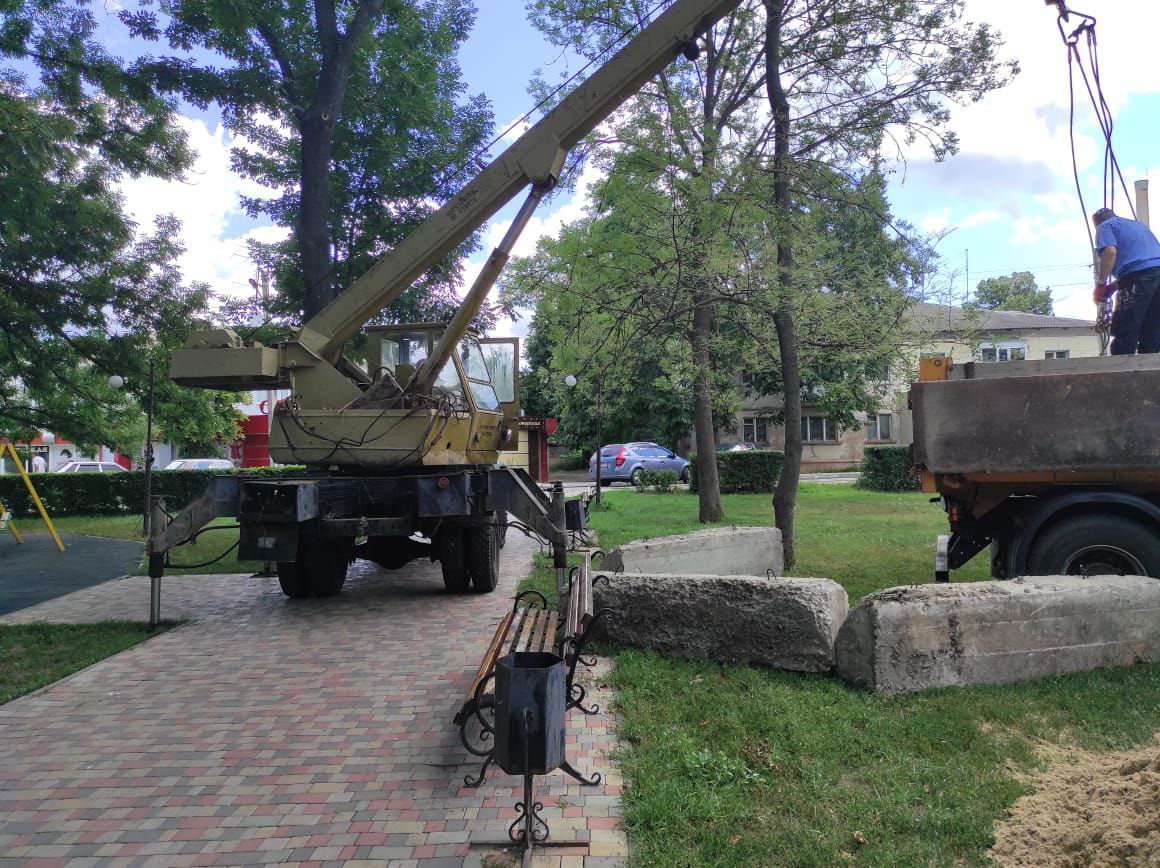 Як в Ізраїлі. У Харкові побудують зупинки-укриття: як вони виглядатимуть (фото)
